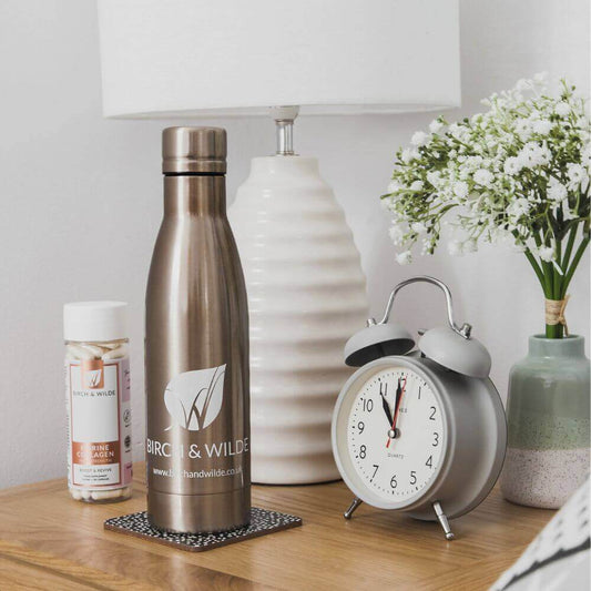 Reusable Drink or Sports Water Bottle | Vacuum Insulated Hot and Cold Drinks | Rose Gold | 600ml