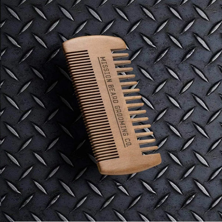 ULTIMATE BEARD BRUSH & COMB KIT