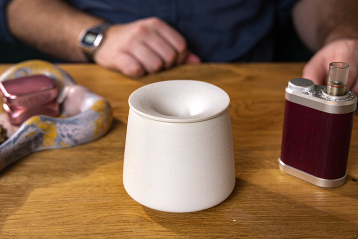 Ceramic Dry Herb Vape AVB Ashtray | Discreet Medical Cannabis Storage